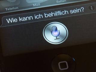 Plotka: iOS 6 przenosi Siri na iPada